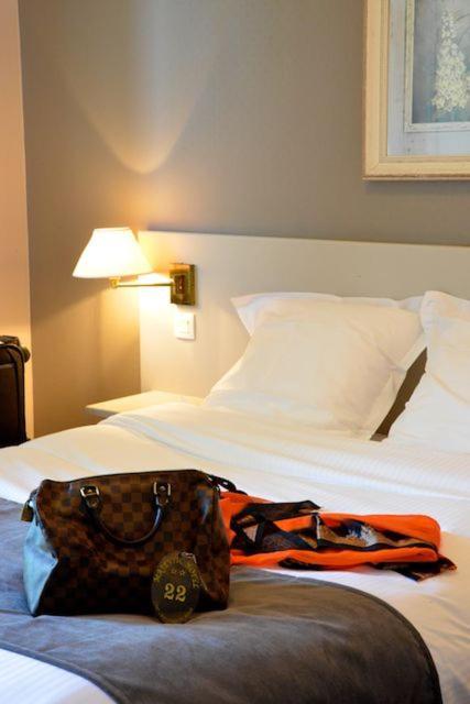 Logis Hotel Majestic Chatelaillon Plage - La Rochelle Экстерьер фото