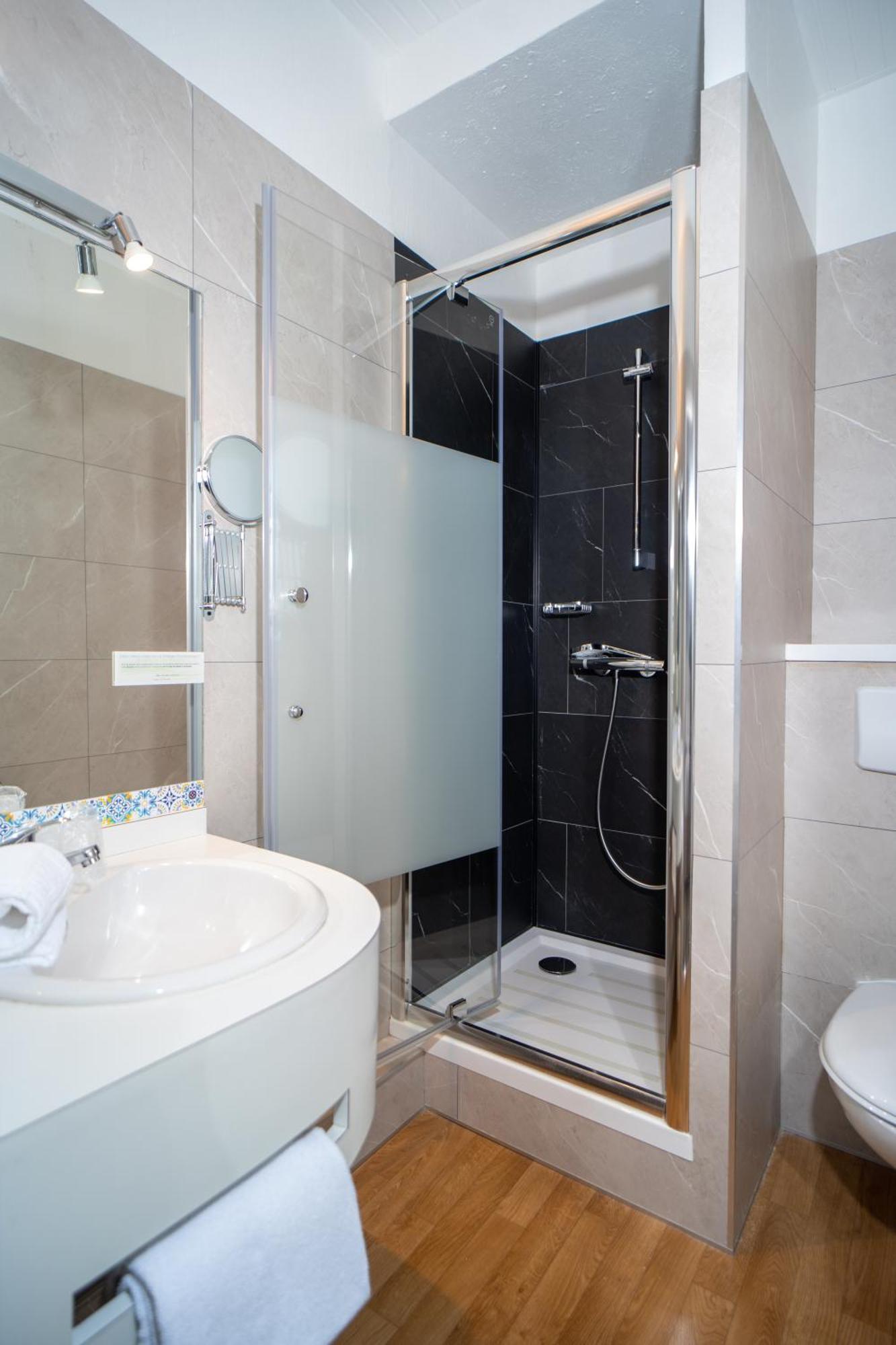 Logis Hotel Majestic Chatelaillon Plage - La Rochelle Номер фото