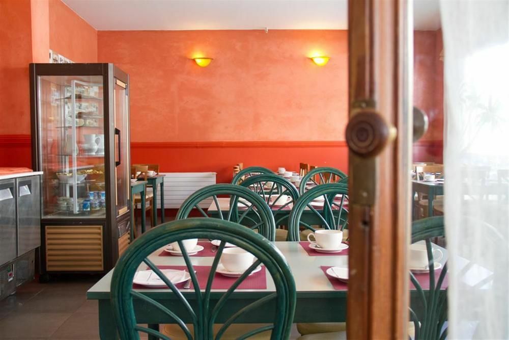 Logis Hotel Majestic Chatelaillon Plage - La Rochelle Экстерьер фото